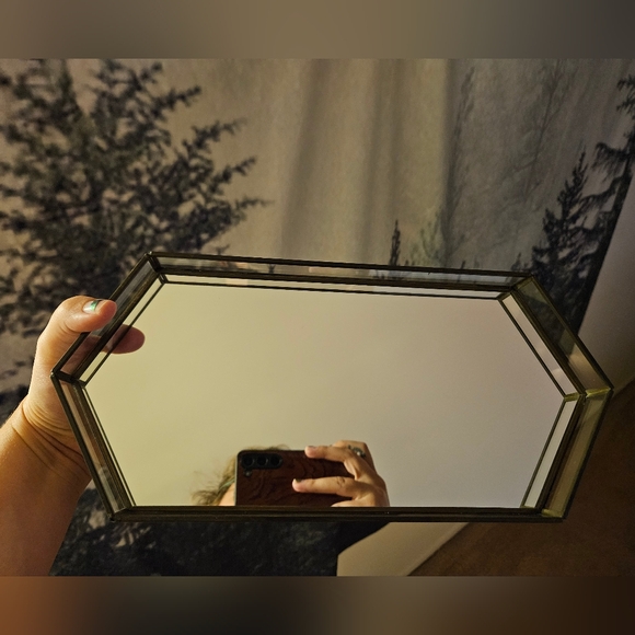 Geometric Mirrored Vanity Tray - Picture 2 of 4